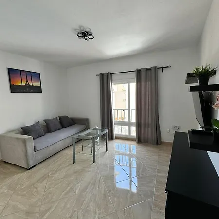 Apartment De 2 En *